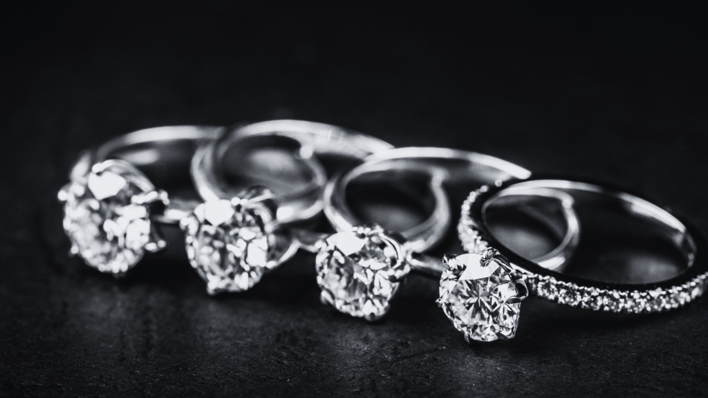 Mined vs. Lab-Grown Diamonds: Differences, Similarities, and Environmental&nbsp;Impact