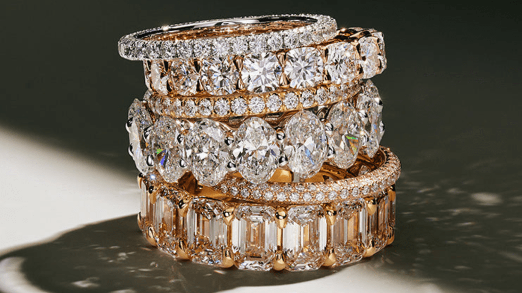Embrace the Elegance of Mixed Metals in Diamond Engagement Rings for&nbsp;2025